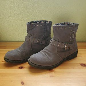 MUK LUKS ankle boots